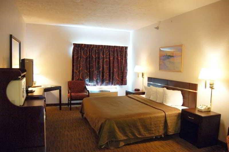 Quality Inn & Suites West Omaha - Ne Linclon Extérieur photo