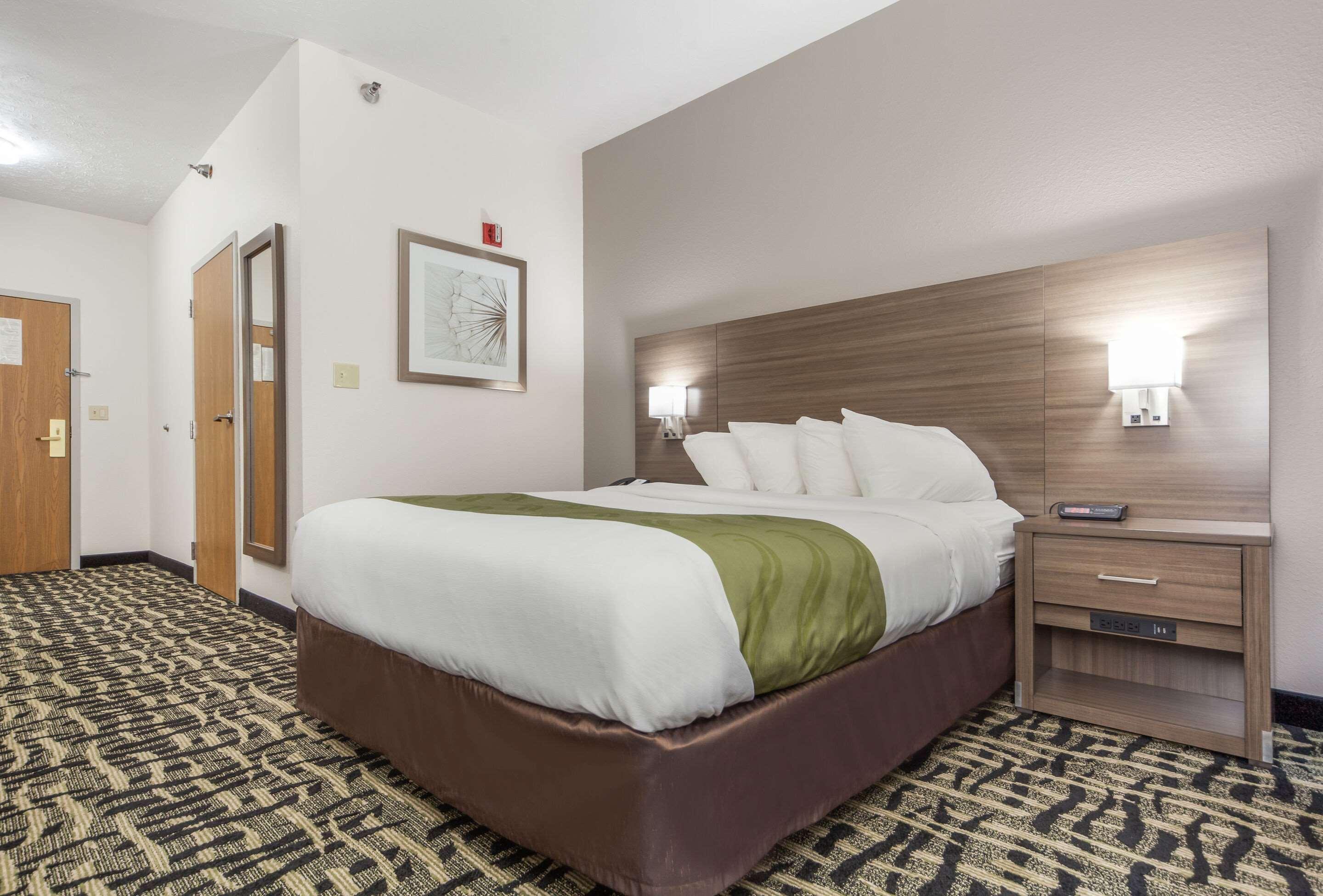 Quality Inn & Suites West Omaha - Ne Linclon Extérieur photo