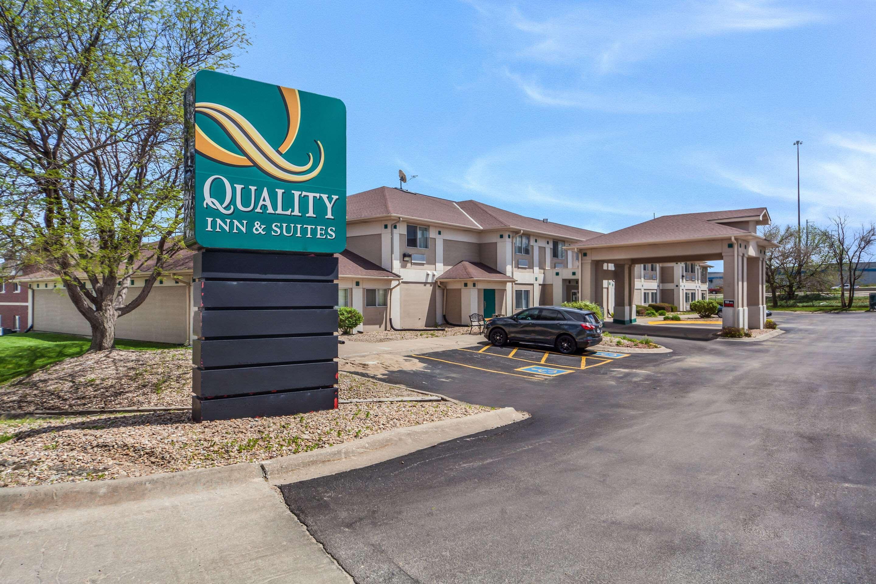 Quality Inn & Suites West Omaha - Ne Linclon Extérieur photo