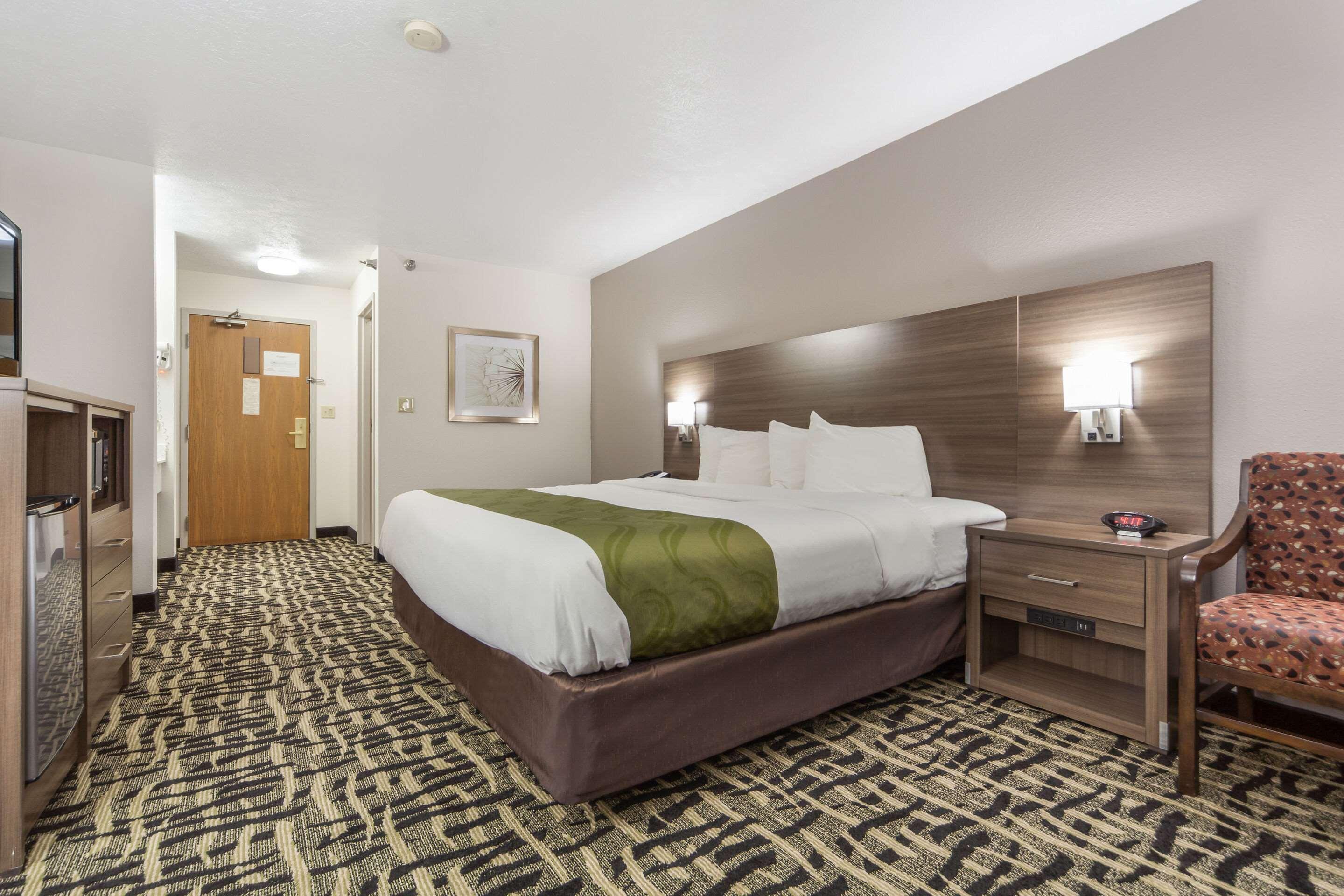 Quality Inn & Suites West Omaha - Ne Linclon Extérieur photo