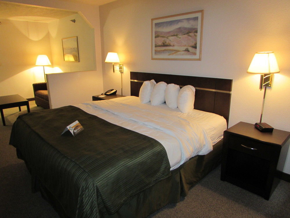 Quality Inn & Suites West Omaha - Ne Linclon Extérieur photo